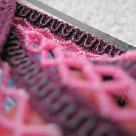 2 Goody Fabric Mesh Hidden Tread Stay Put Slide Proof Hold Head Band Secure Fit - Picture 6 of 16